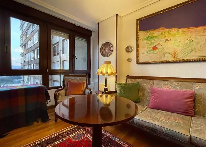 Elegante Apartamento Con Vistas Al Puerto De Santander